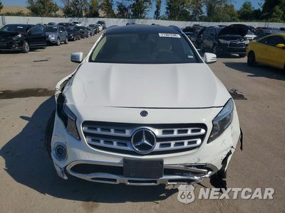 Piąte zdjęcie samochodu w środku: 2019 MERCEDES-BENZ GLA 250 4MATIC VIN:WDCTG4GB7KU000817 - miniatura