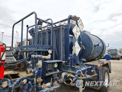 Zdjęcie 13 z 13 samochodu: 2012 INTERNATIONAL 7400 FUEL TRUCK VIN:1HTWCAZN4CJ607543 - miniatura