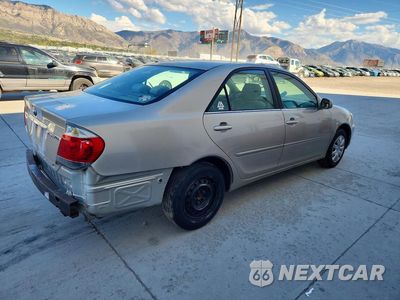 Trzecie zdjęcie samochodu z tyłu: 2005 TOYOTA CAMRY LE VIN:4T1BE30KX5U075068 - miniatura