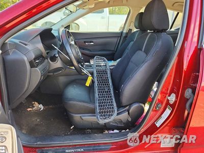 Zdjęcie 7 z 12 samochodu: 2020 NISSAN SENTRA SV VIN:3N1AB8CV9LY218200 - miniatura