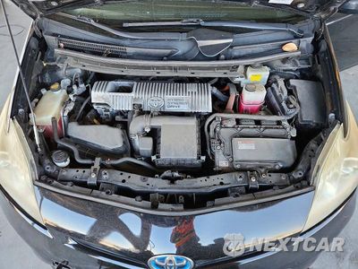 Zdjęcie 11 z 13 samochodu: 2013 TOYOTA PRIUS TWO VIN:JTDKN3DU2D5621693 - miniatura