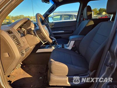 Zdjęcie 7 z 12 samochodu: 2010 FORD ESCAPE XLT VIN:1FMCU9DG8AKC94035 - miniatura