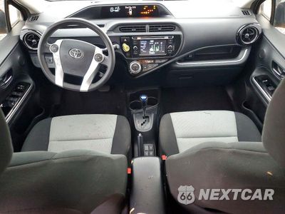 Zdjęcie 8 z 12 samochodu: 2016 TOYOTA PRIUS C TWO VIN:JTDKDTB33G1121616 - miniatura