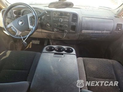 Zdjęcie 8 z 12 samochodu: 2008 CHEVROLET SILVERADO K1500 VIN:2GCEK133381332199 - miniatura