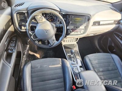 Zdjęcie 8 z 13 samochodu: 2019 MITSUBISHI OUTLANDER SE VIN:JA4AZ3A39KZ025220 - miniatura