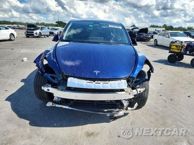 Piąte zdjęcie samochodu w środku: 2023 TESLA MODEL Y VIN:7SAYGAEE3PF856139 - miniatura