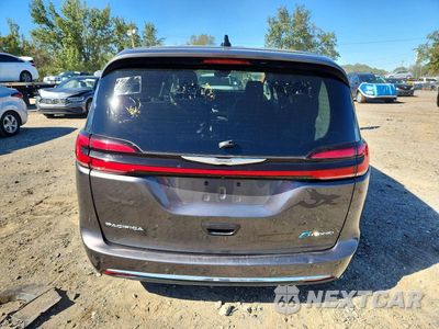 Zdjęcie 6 z 13 samochodu: 2023 CHRYSLER PACIFICA HYBRID LIMITED VIN:2C4RC1S76PR554559 - miniatura