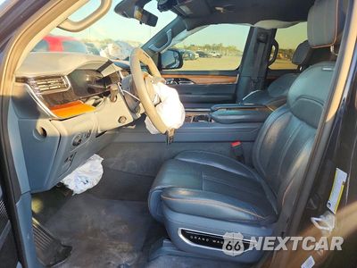 Zdjęcie 7 z 12 samochodu: 2022 JEEP GRAND WAGONEER SERIES II VIN:1C4SJVFJ1NS179373 - miniatura