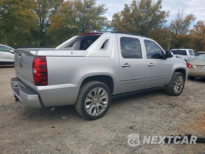 Trzecie zdjęcie samochodu z tyłu: 2011 CHEVROLET AVALANCHE LTZ VIN:3GNTKGE32BG398269 - miniatura