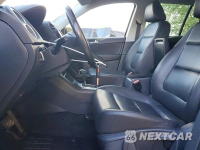 Zdjęcie 7 z 14 samochodu: 2013 VOLKSWAGEN TIGUAN S VIN:WVGBV7AX3DW540312 - miniatura