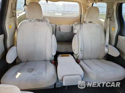Zdjęcie 10 z 13 samochodu: 2011 TOYOTA SIENNA LE VIN:5TDKK3DC9BS073652 - miniatura