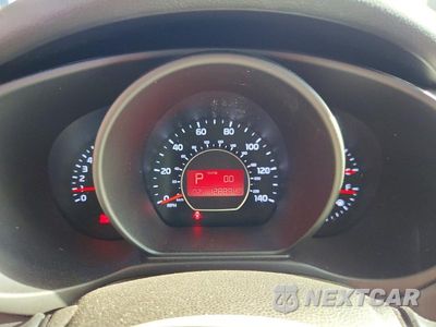 Zdjęcie 9 z 12 samochodu: 2015 KIA SOUL + VIN:KNDJP3A58F7214505 - miniatura