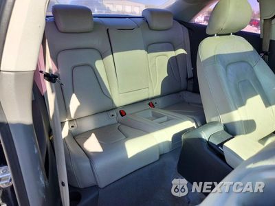 Zdjęcie 10 z 12 samochodu: 2011 AUDI A5 PREMIUM VIN:WAUCFAFR0BA041682 - miniatura