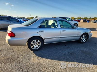 Trzecie zdjęcie samochodu z tyłu: 2001 MAZDA 626 ES VIN:1YVGF22C115225865 - miniatura