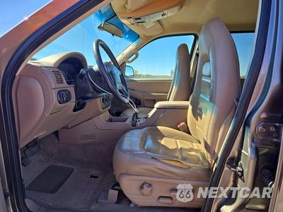 Zdjęcie 7 z 13 samochodu: 2002 FORD EXPLORER XLT VIN:1FMZU73E12UB08064 - miniatura