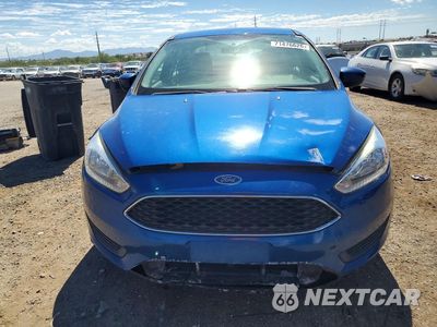 Piąte zdjęcie samochodu w środku: 2018 FORD FOCUS SE VIN:1FADP3F27JL236321 - miniatura