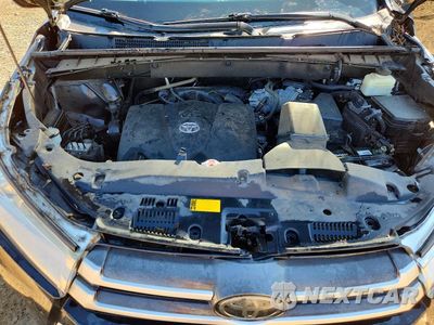 Zdjęcie 12 z 14 samochodu: 2018 TOYOTA HIGHLANDER LE PLUS VIN:5TDZZRFH1JS258024 - miniatura