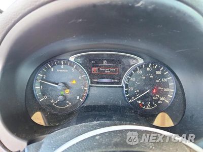 Zdjęcie 9 z 12 samochodu: 2016 NISSAN ALTIMA 2.5 SR VIN:1N4AL3AP1GC127928 - miniatura