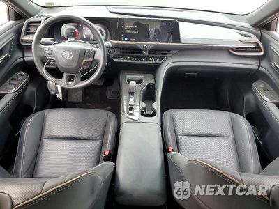 Zdjęcie 8 z 13 samochodu: 2025 TOYOTA CROWN SIGNIA XLE VIN:JTDACAAJ4S3000173 - miniatura
