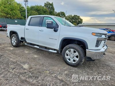 Czwarte zdjęcie samochodu z boku: 2020 CHEVROLET SILVERADO K3500 LTZ VIN:1GC4YUEY8LF117049 - miniatura