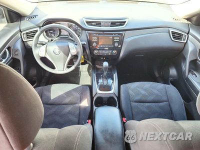 Zdjęcie 8 z 13 samochodu: 2016 NISSAN ROGUE S VIN:JN8AT2MT5GW008568 - miniatura