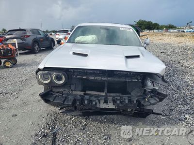 Piąte zdjęcie samochodu w środku: 2022 DODGE CHALLENGER SXT VIN:2C3CDZAG9NH137026 - miniatura