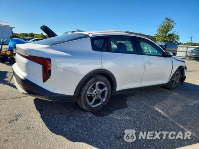 Trzecie zdjęcie samochodu z tyłu: 2025 KIA K4 LXS VIN:3KPFT4DE0SE032441 - miniatura