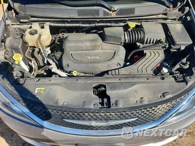 Zdjęcie 11 z 12 samochodu: 2017 CHRYSLER PACIFICA TOURING L VIN:2C4RC1BG1HR779991 - miniatura