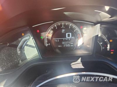 Zdjęcie 9 z 12 samochodu: 2017 HONDA CIVIC LX VIN:19XFC2F56HE013029 - miniatura