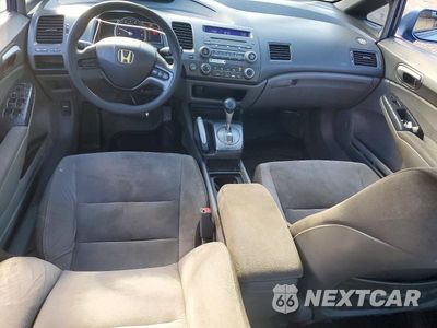 Zdjęcie 8 z 12 samochodu: 2006 HONDA CIVIC LX VIN:1HGFA16556L150632 - miniatura