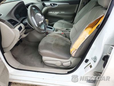 Zdjęcie 7 z 13 samochodu: 2014 NISSAN SENTRA S VIN:3N1AB7AP2EL633583 - miniatura