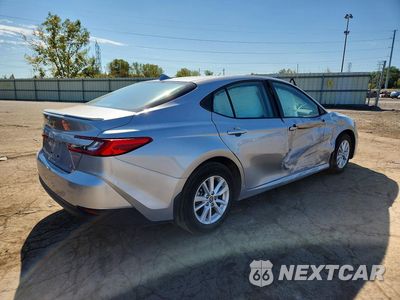 Trzecie zdjęcie samochodu z tyłu: 2026 TOYOTA CAMRY LE VIN:4T1DAACK3TU211722 - miniatura