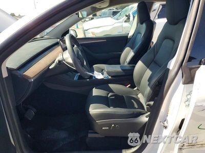Zdjęcie 7 z 12 samochodu: 2025 TESLA MODEL Y VIN:7SAYGDEE6SF276376 - miniatura