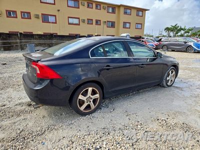 Trzecie zdjęcie samochodu z tyłu: 2012 VOLVO S60 T5 VIN:YV1622FS0C2121719 - miniatura