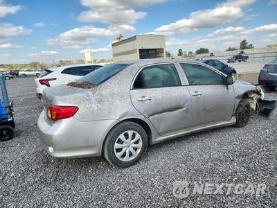Trzecie zdjęcie samochodu z tyłu: 2010 TOYOTA COROLLA LE VIN:1NXBU4EE0AZ343650 - miniatura