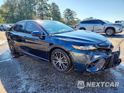 Czwarte zdjęcie samochodu z boku: 2021 TOYOTA CAMRY SE VIN:4T1G11AKXMU486408 - miniatura