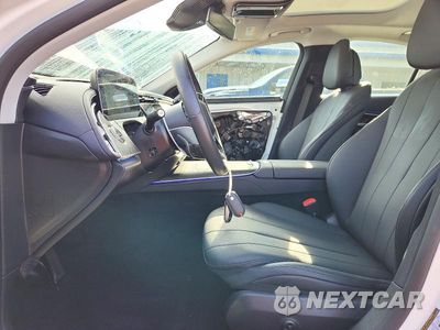 Zdjęcie 7 z 13 samochodu: 2025 MERCEDES-BENZ E 350 VIN:W1KLF4GB5SA162333 - miniatura