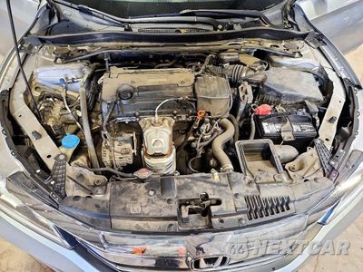 Zdjęcie 11 z 12 samochodu: 2016 HONDA ACCORD EXL VIN:1HGCR2F85GA149554 - miniatura