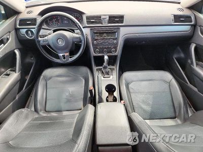 Zdjęcie 8 z 12 samochodu: 2014 VOLKSWAGEN PASSAT S VIN:1VWAT7A32EC043044 - miniatura