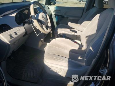 Zdjęcie 7 z 13 samochodu: 2014 TOYOTA SIENNA LE VIN:5TDKK3DC2ES463755 - miniatura