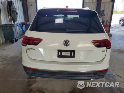 Zdjęcie 6 z 13 samochodu: 2018 VOLKSWAGEN TIGUAN SEL PREMIUM VIN:3VV5B7AX2JM174236 - miniatura