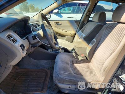 Zdjęcie 7 z 12 samochodu: 1998 HONDA ACCORD EX VIN:1HGCG6671WA095205 - miniatura