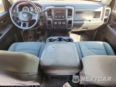 Zdjęcie 8 z 12 samochodu: 2014 RAM 3500 ST VIN:3C63RRGL6EG245760 - miniatura