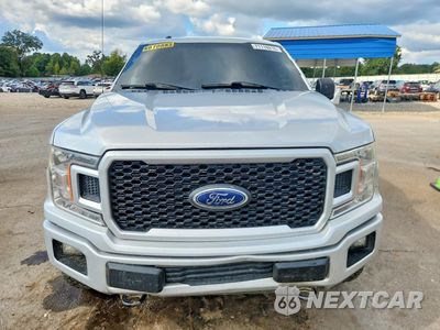 Piąte zdjęcie samochodu w środku: 2018 FORD F150 SUPERCREW VIN:1FTEW1E51JKD64058 - miniatura