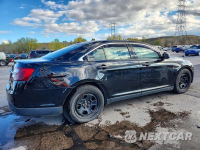 Trzecie zdjęcie samochodu z tyłu: 2017 FORD TAURUS POLICE INTERCEPTOR VIN:1FAHP2MK8HG111443 - miniatura