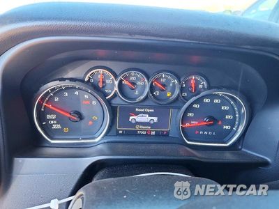 Zdjęcie 9 z 12 samochodu: 2019 CHEVROLET SILVERADO K1500 LT VIN:1GCUYDED0KZ216877 - miniatura
