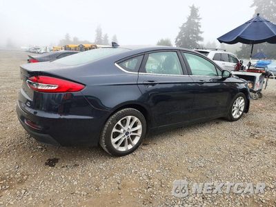 Trzecie zdjęcie samochodu z tyłu: 2020 FORD FUSION SE VIN:3FA6P0LUXLR221121 - miniatura