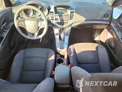 Zdjęcie 8 z 12 samochodu: 2015 CHEVROLET CRUZE LT VIN:1G1PC5SB0F7189873 - miniatura