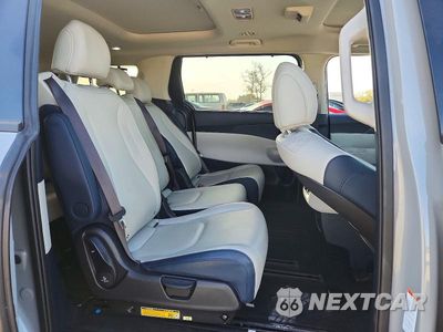 Zdjęcie 11 z 13 samochodu: 2025 KIA CARNIVAL HYBRID SX VIN:KNDNE5KA9S6060305 - miniatura