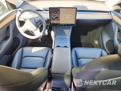 Zdjęcie 8 z 12 samochodu: 2025 TESLA MODEL Y VIN:7SAYGDEE4SA360144 - miniatura